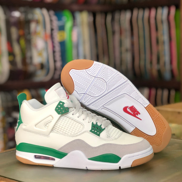 Jordan 4 store green and red