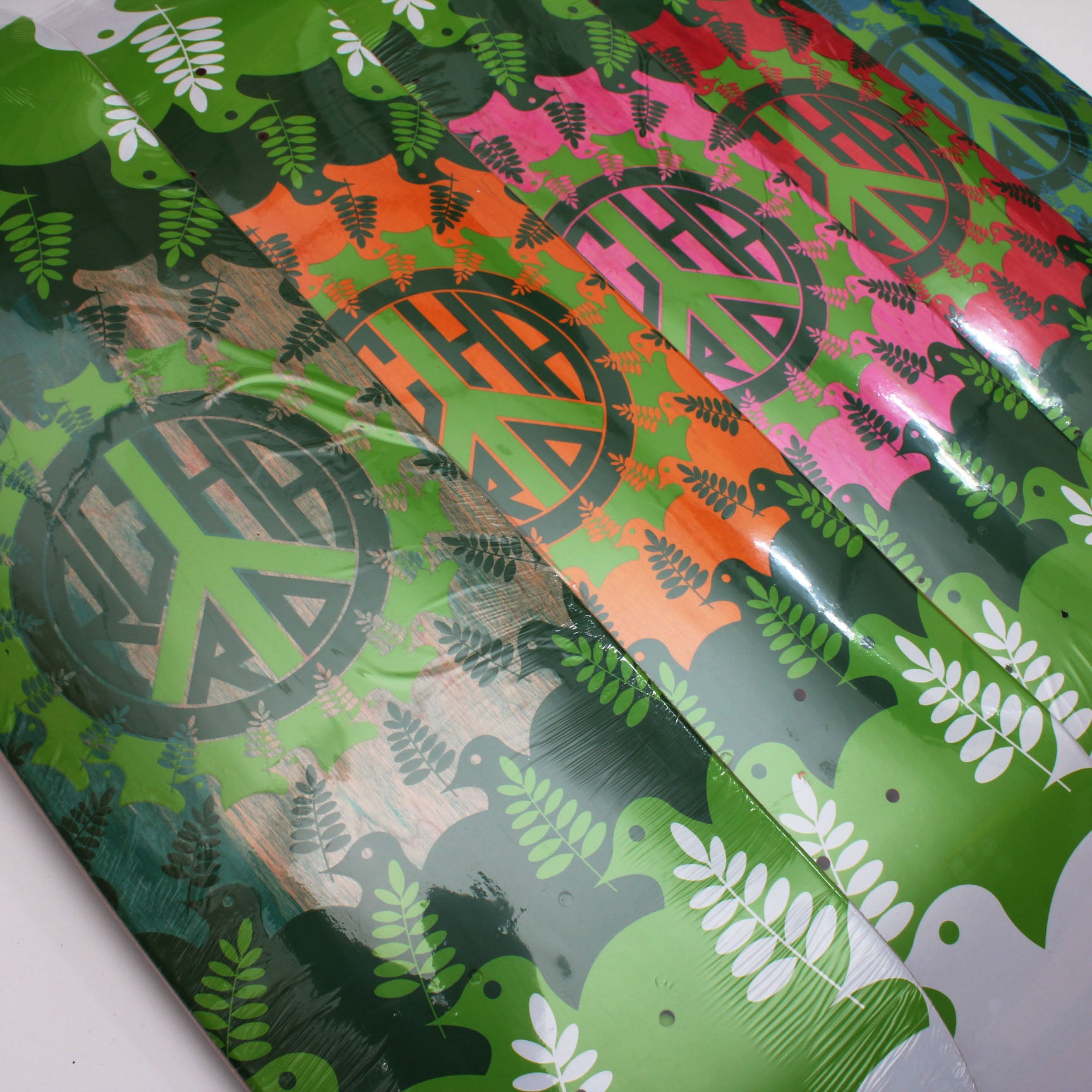 Orchard Peace by Damion Silver Deck 8.1"