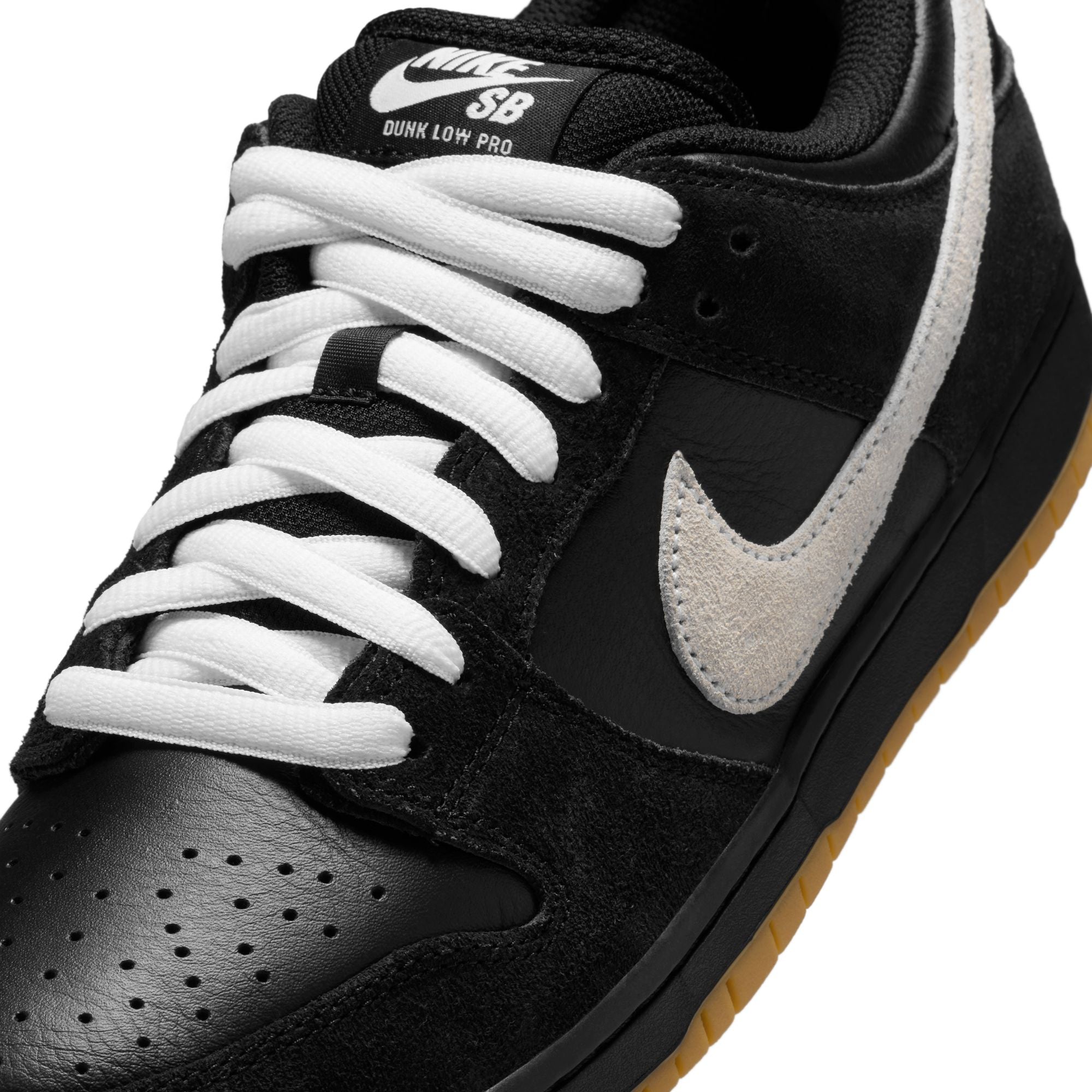 Nike SB Dunk Low Pro Black/White/Gum 26