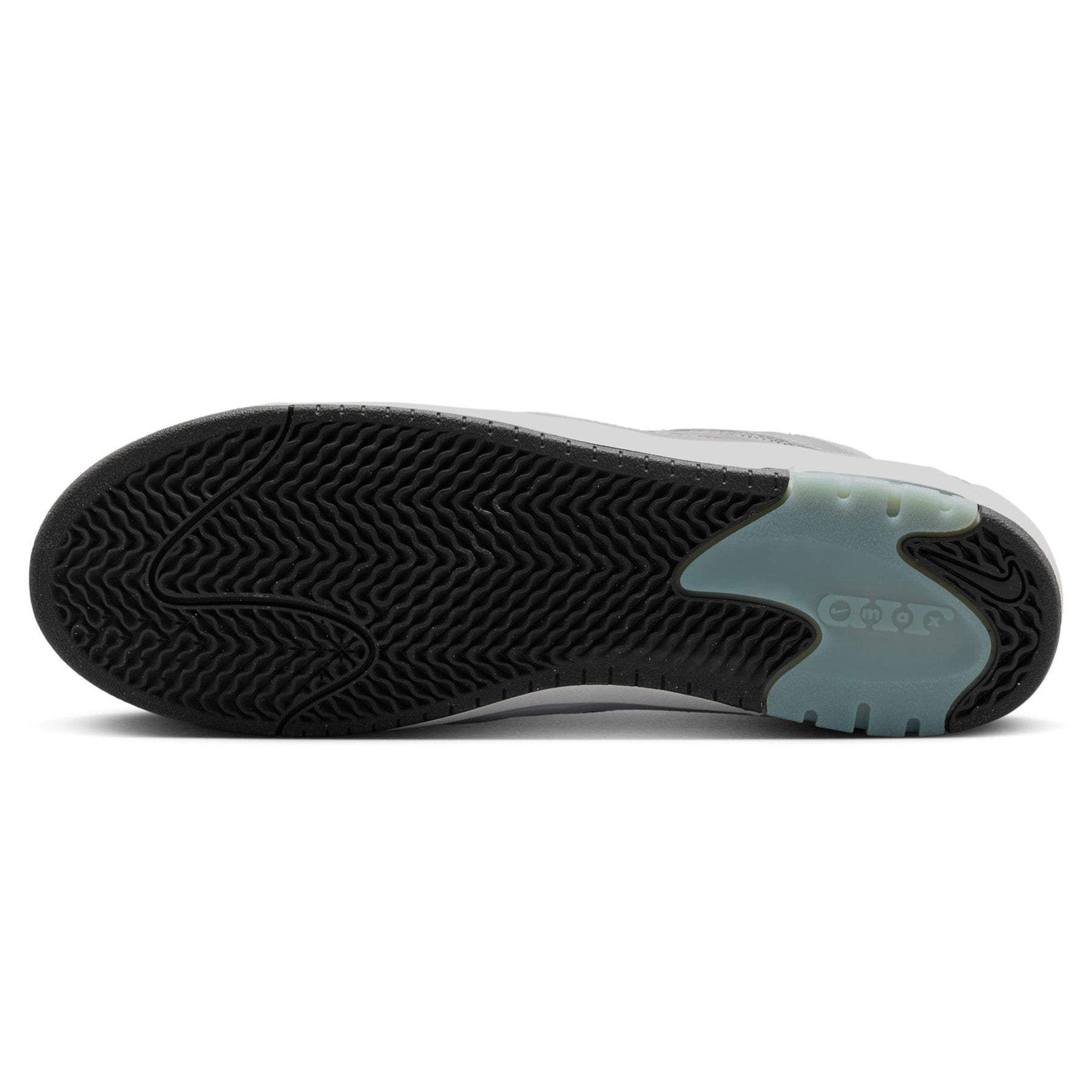 Nike SB Air Max Ishod Prm Silver Bullet