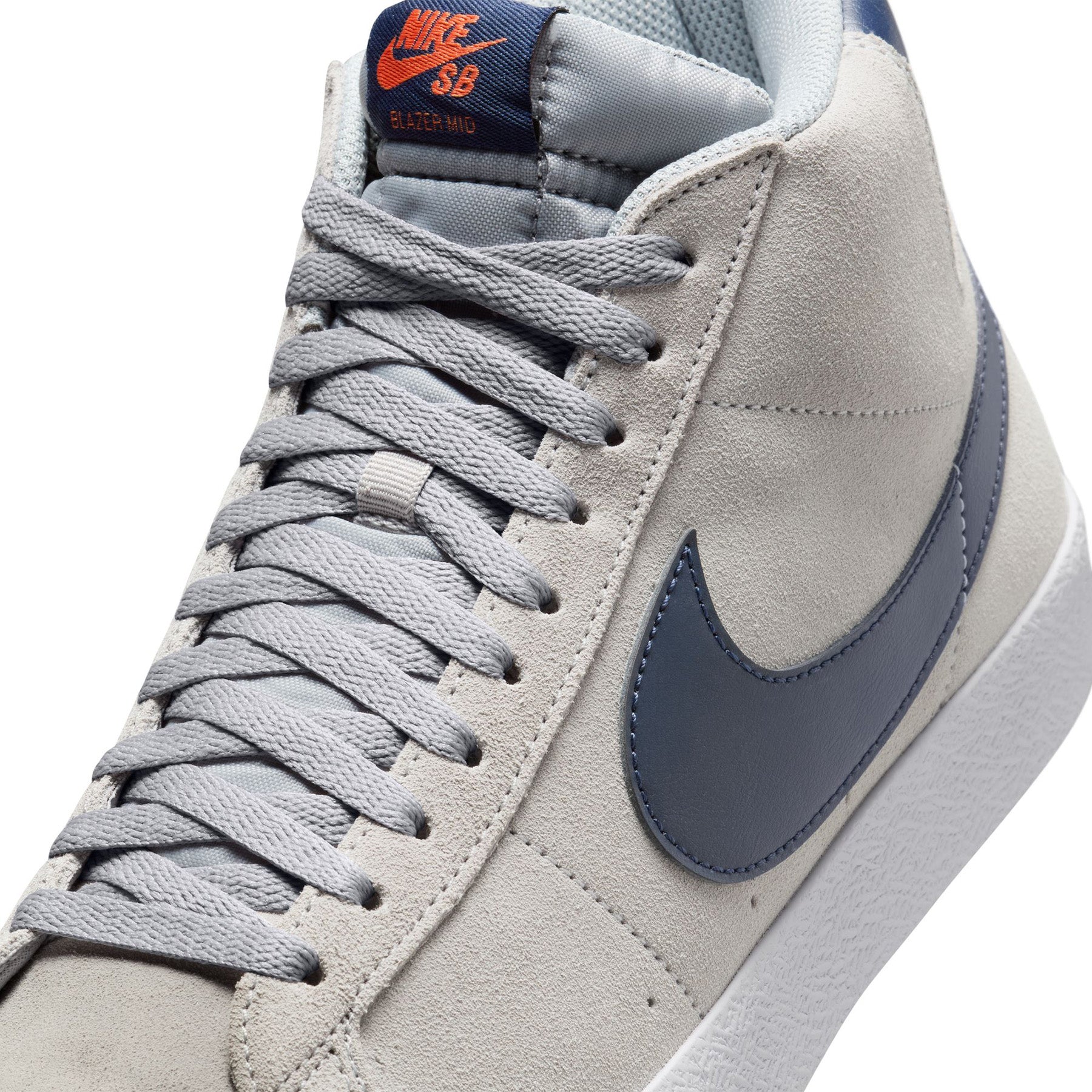 nike mid vintage blazer