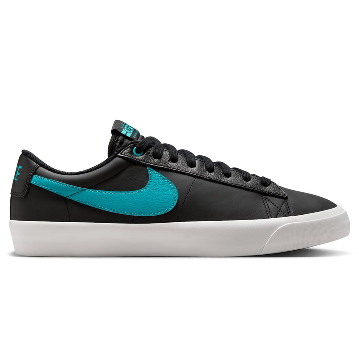 Nike SB Blazer Low Pro GT Black/Summit White/Dusty Cactus