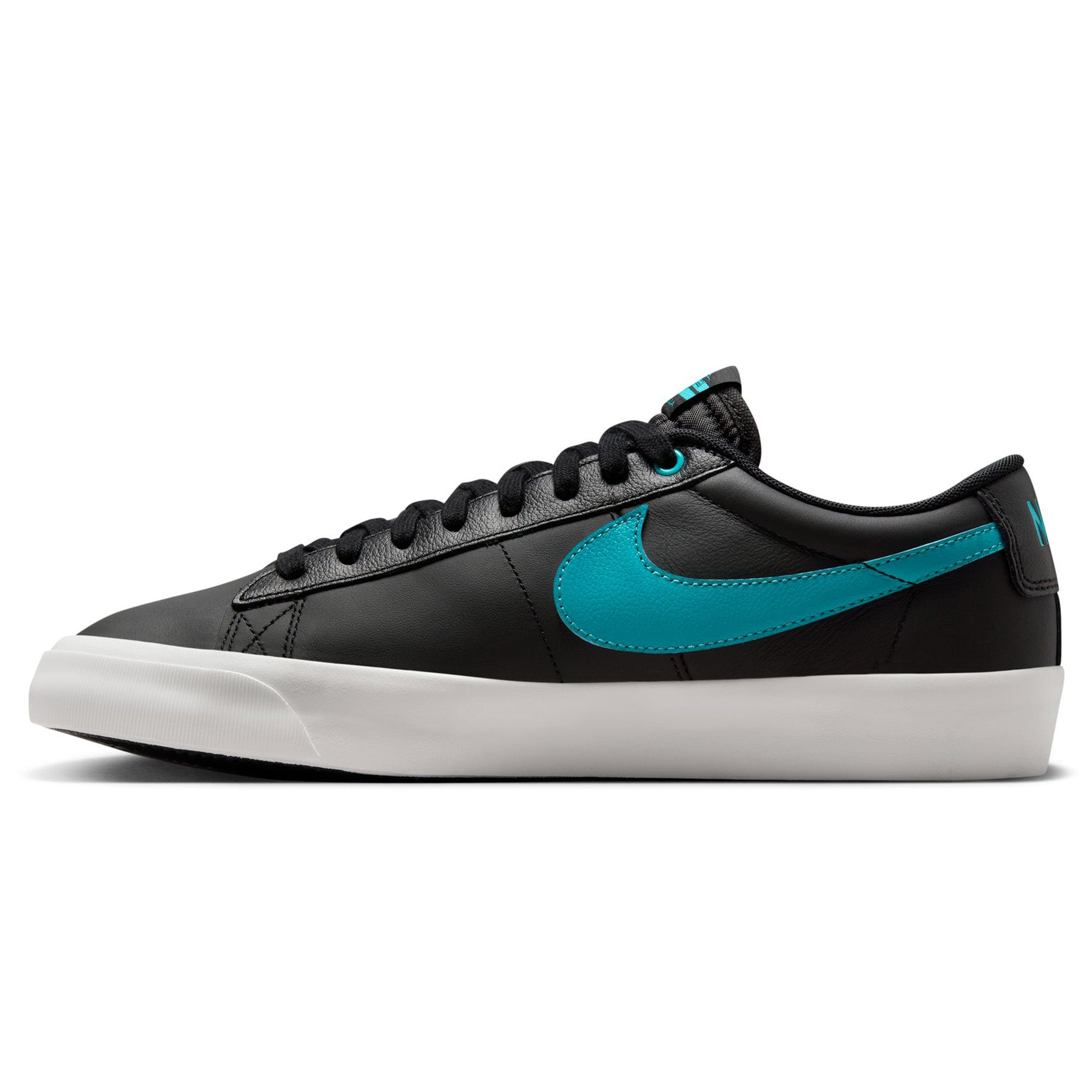 Nike SB Blazer Low Pro GT Black/Summit White/Dusty Cactus