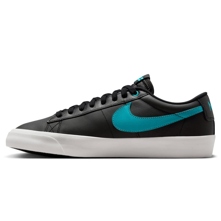 Nike SB Blazer Low Pro GT Black/Summit White/Dusty Cactus