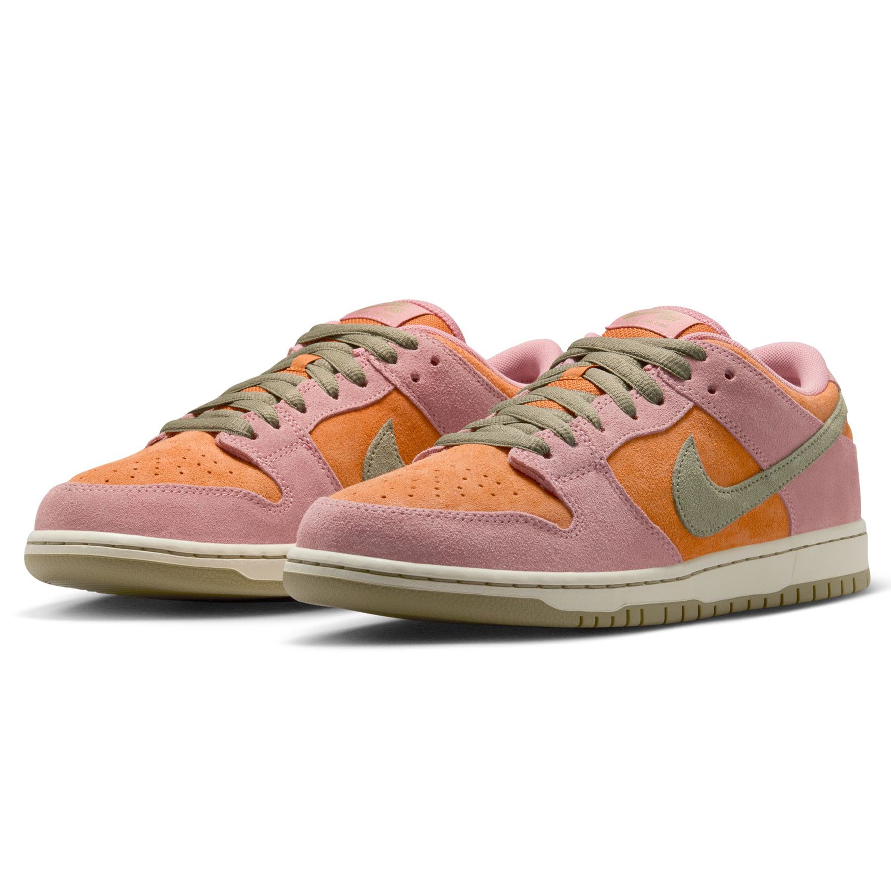 Nike SB Dunk Low Pro Stardust