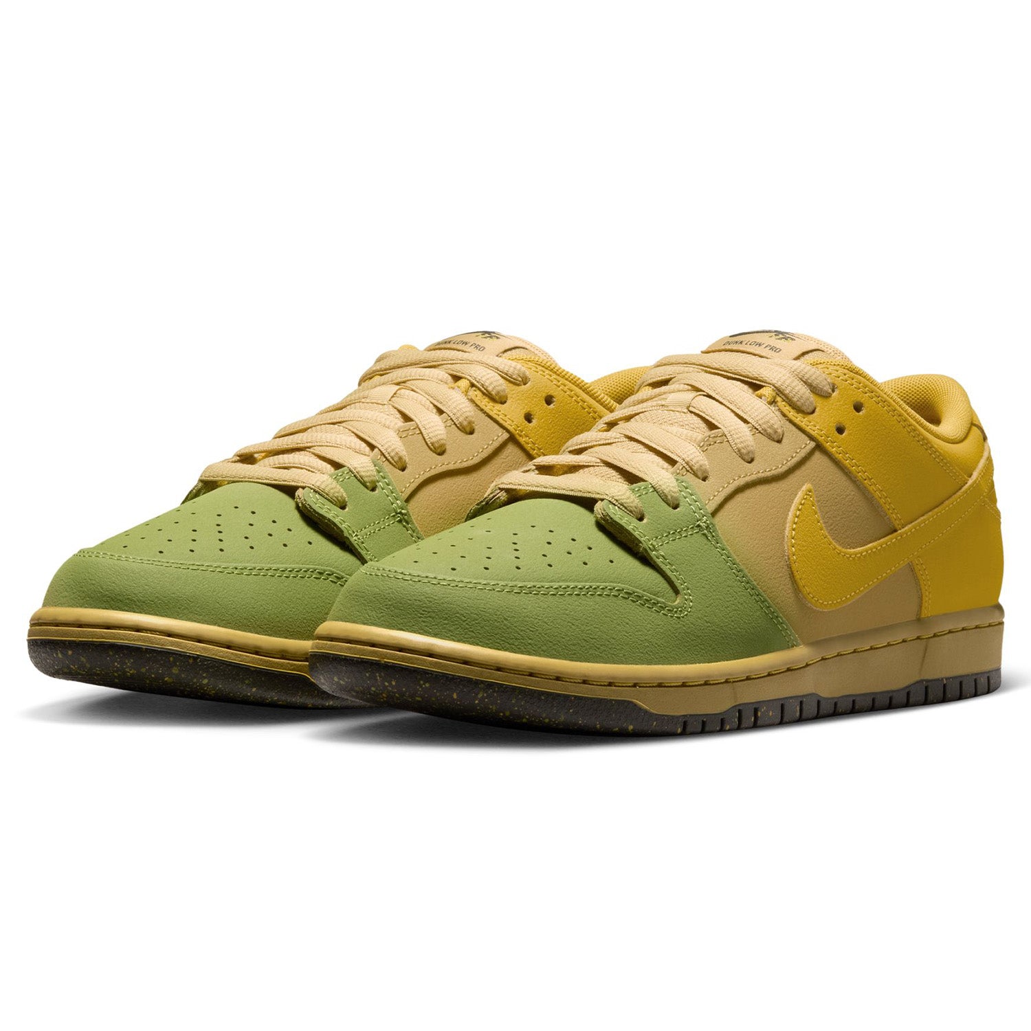 Nike SB Dunk Low Pro WC Saffron Quartz/Hatch Chile
