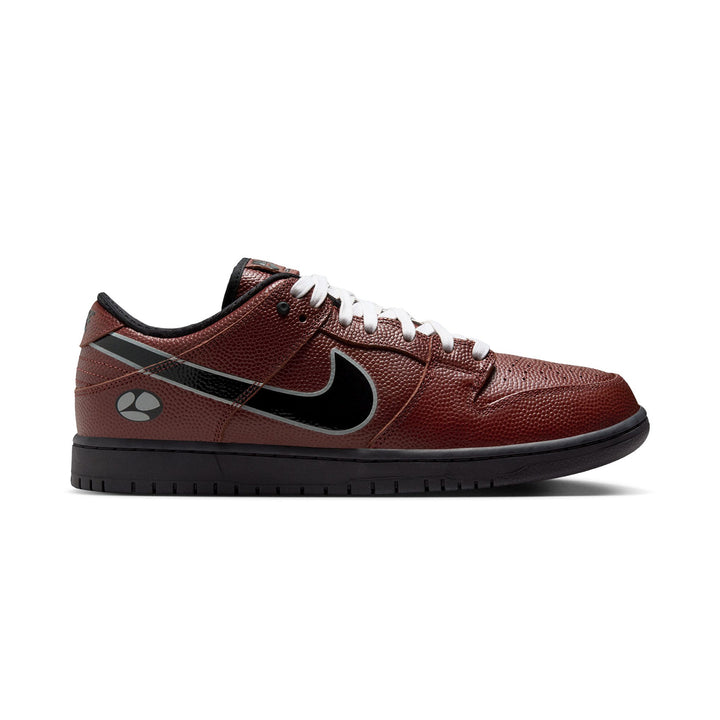 Nike SB x Limosine Dunk Low Pro Football