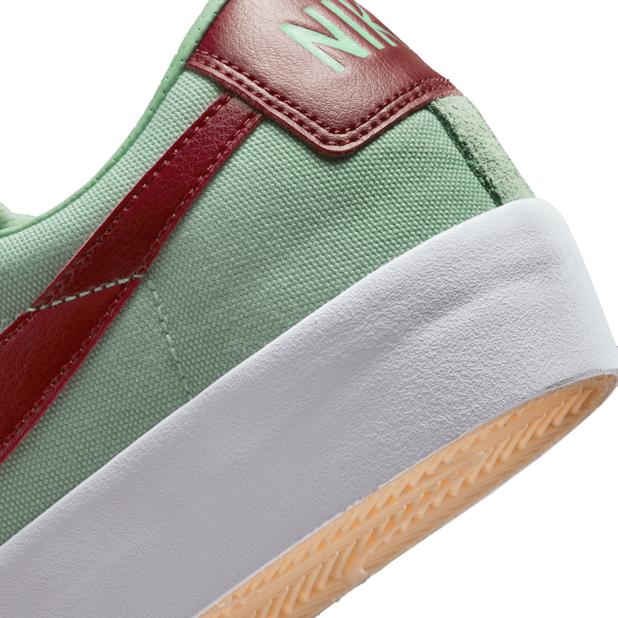 Nike SB Blazer Low Pro GT Enamel Green Team Red Orchard Skateshop