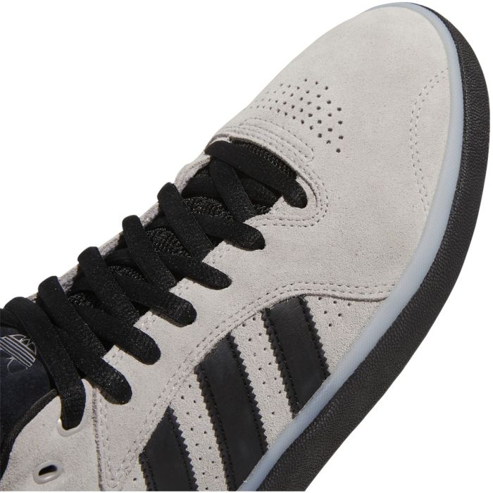 tjenestemænd apotek værksted Adidas Tyshawn Grey Two/ Core Black / Metallic - Orchard Skateshop